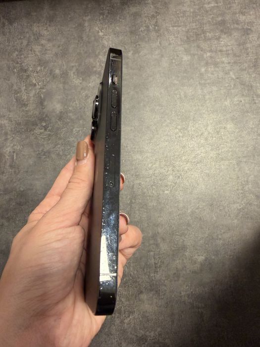 Sprzedam Iphone 14 pro