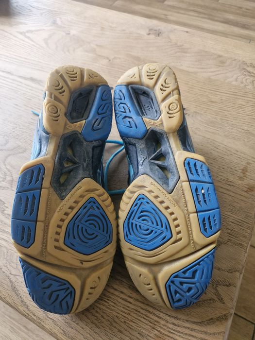 Bjty do siatkówki Mizuno wave 39