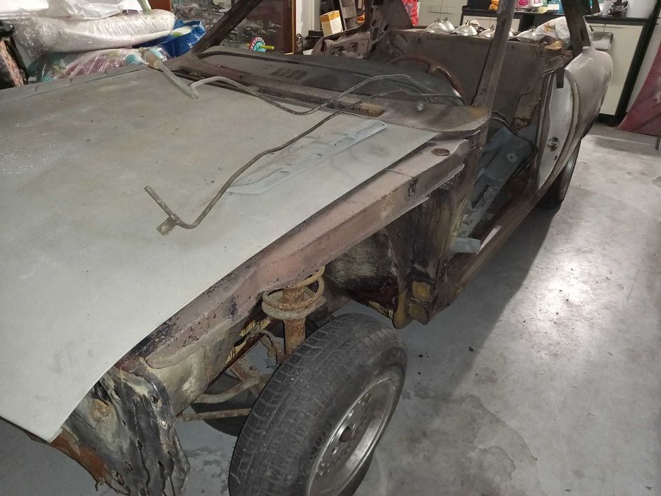 Toyota Celica TA22 para restaurar