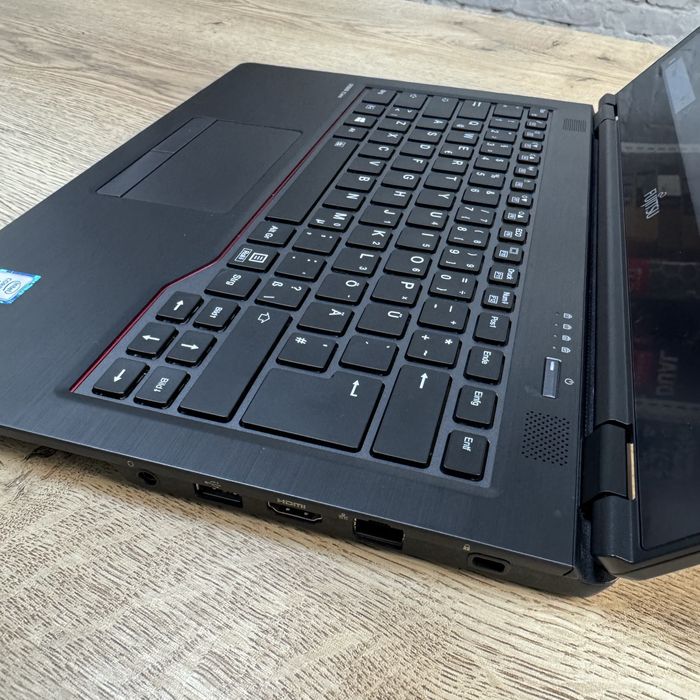 Ноутбук Fujitsu Lifebook U749  i5-8365u/16Gb/512SSD СЕНСОРНИЙ