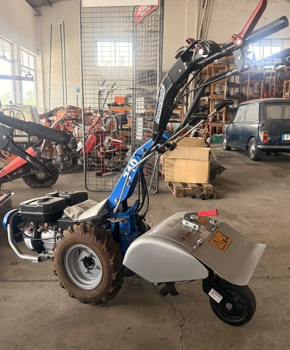 Motocultivadora BCS Mc 710 com frese Nova