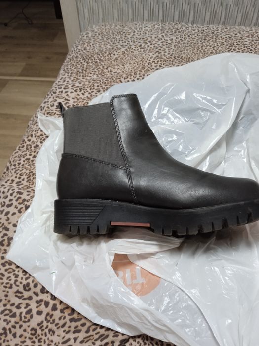 Сапоги осень очень добротный, натуральная кожа