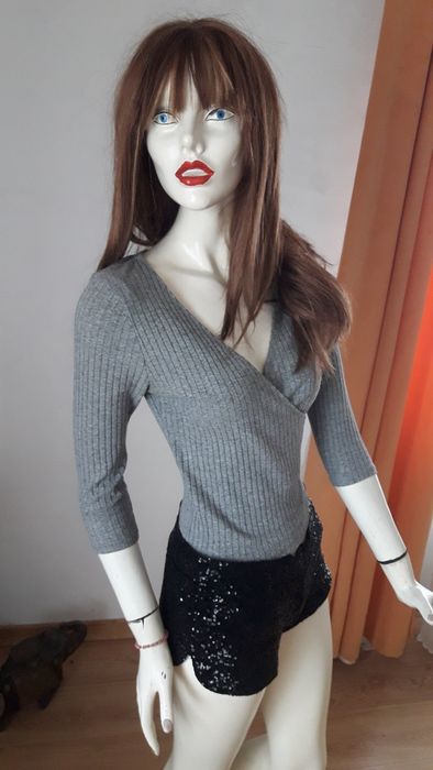 Calções pretos curtos Bershka em lantejoulas