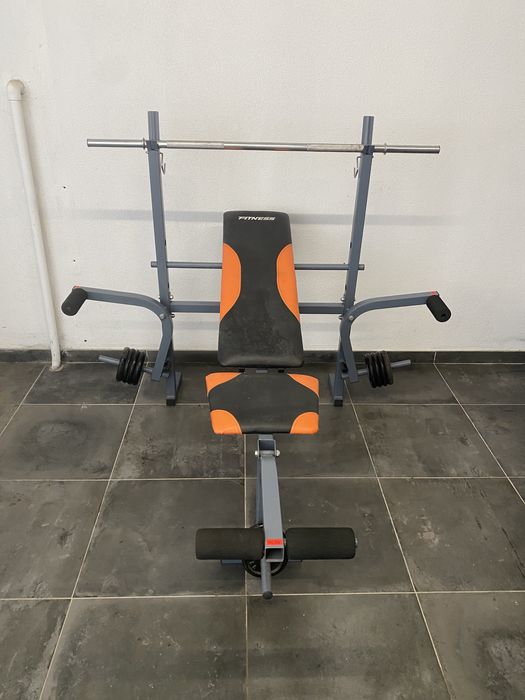 Ginasio musculação ferro
