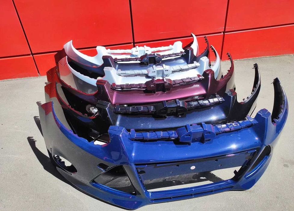 Бампер передний Ford Focus 3 в цвет кузова — все цвета