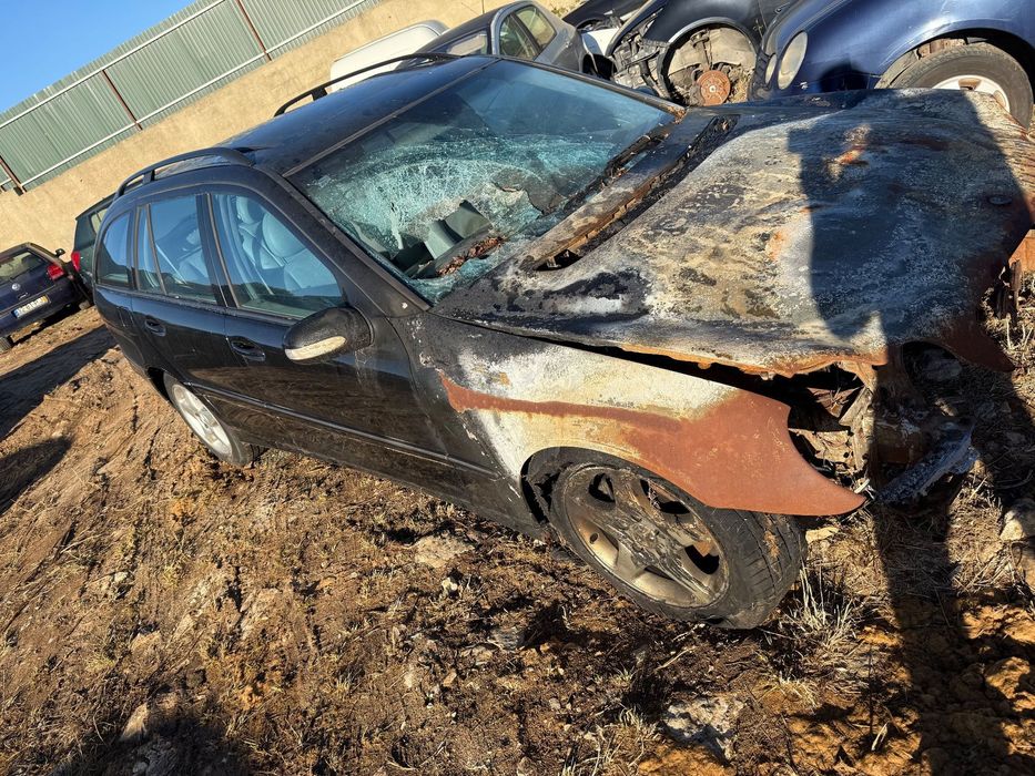 Mercedes Class C W203 de 2002 para peças