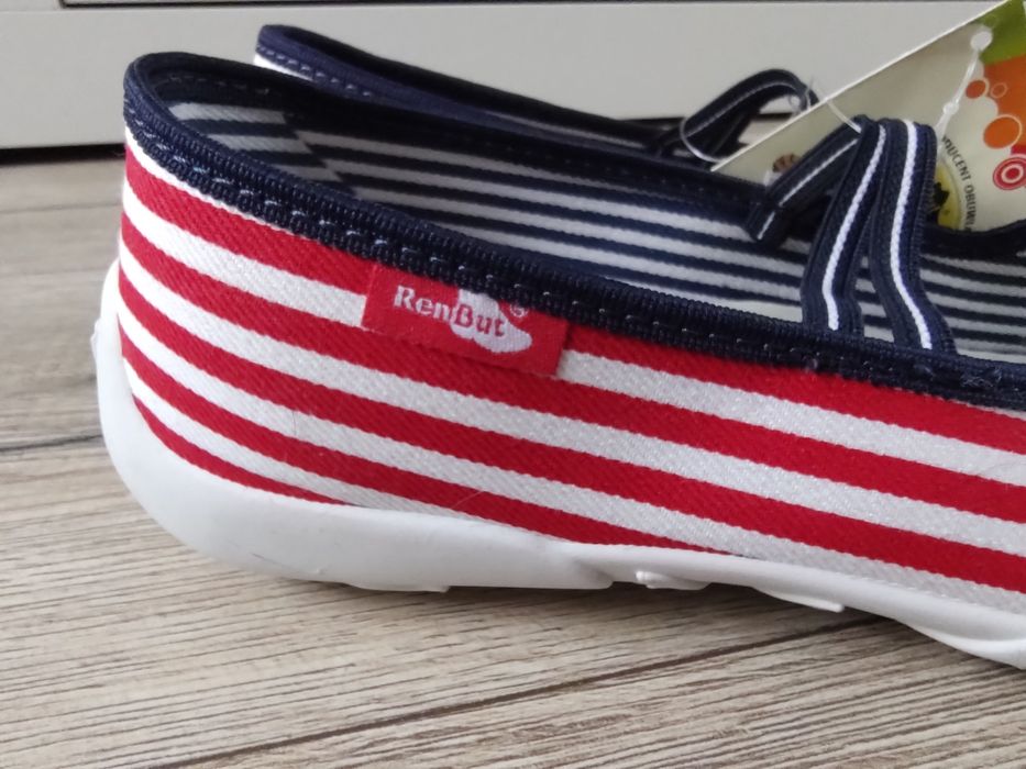 NOWE Balerinki /kapcie Renbut 33