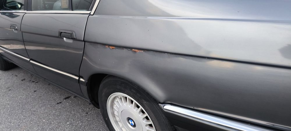BMW 735i E32 automat rok 1989