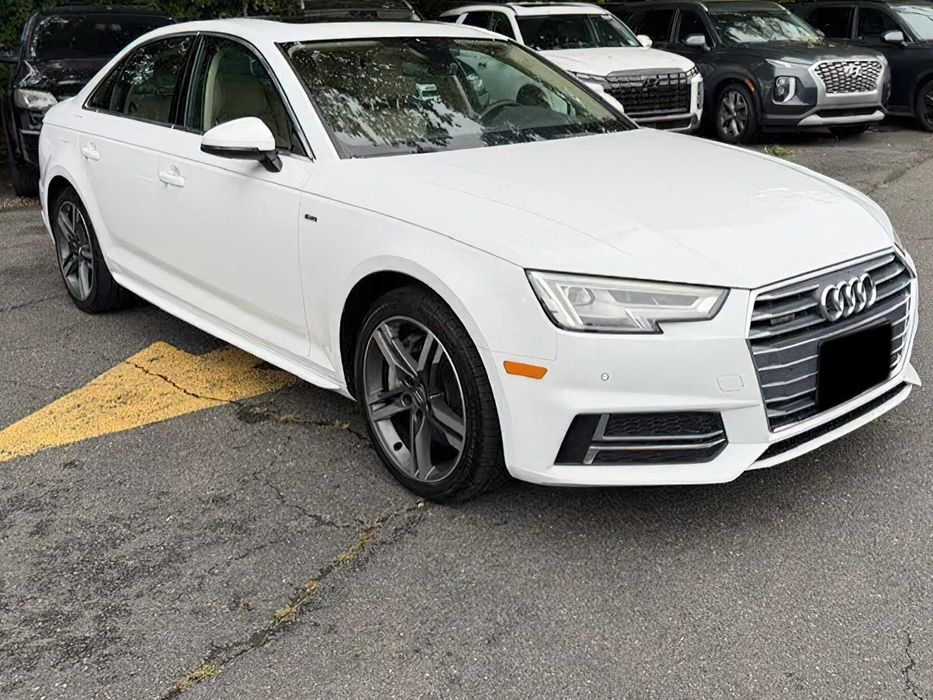 Audi A4      2018