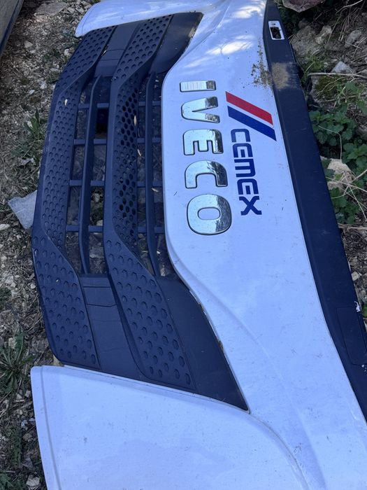 grill atrapa maska iveco s-way