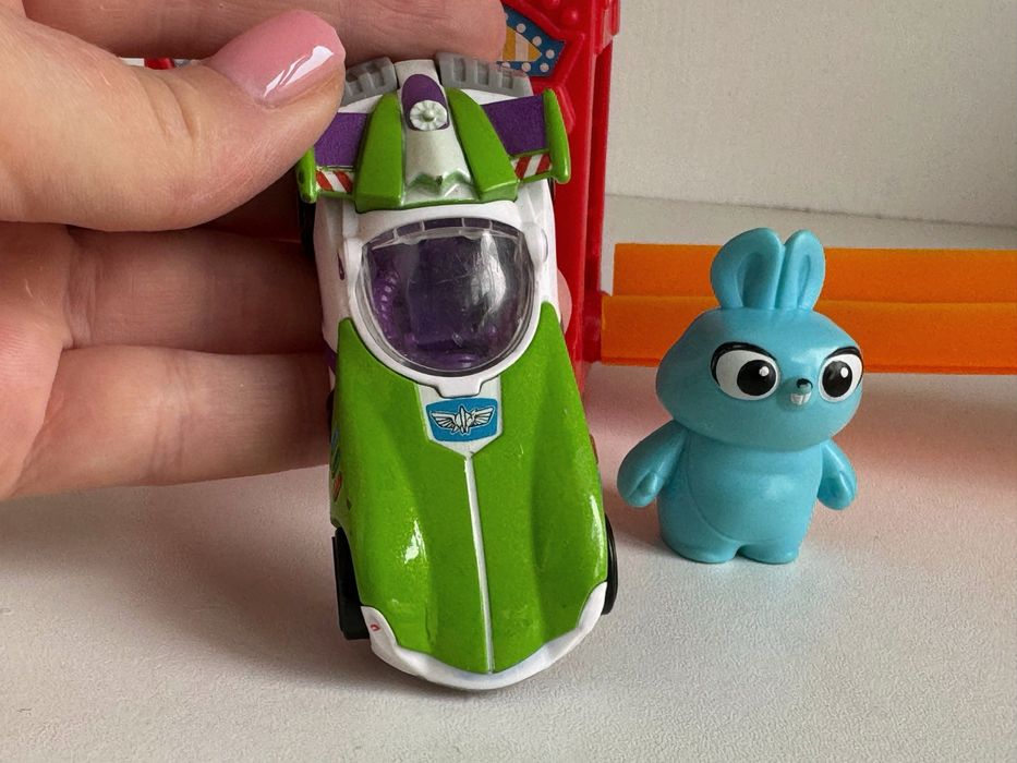 Ігровий набір Hot Wheels Карнавал з мультфільму Історія іграшок 4