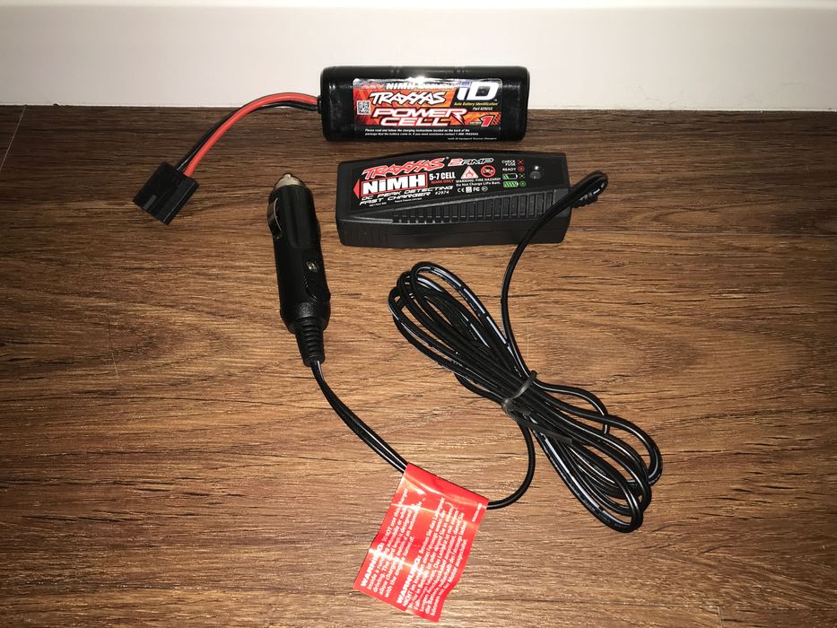 Аккумулятор Traxxas NiMH + Зарядка для NiMH аккумулятора Traxxax 2А