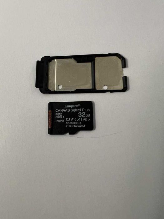 Продаю планшет LENOVO TAB4 8 LTE