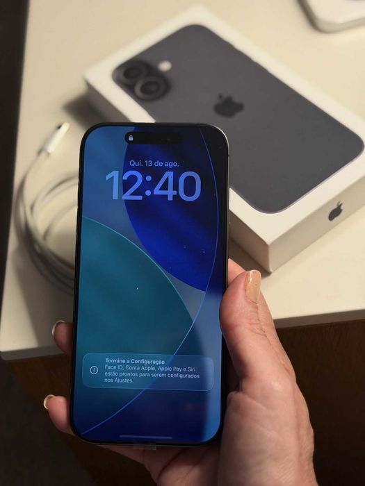 iPhone 17 256GB Black – Como Novo + Garantia FNAC (Bateria 100%)