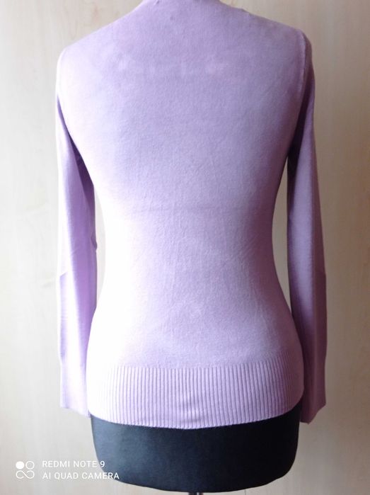 Śliczny liliowy damski sweterek z długim rękawem. Rozmiar XL/2XL