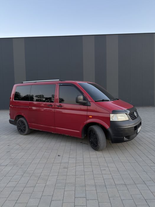 Продам Volkswagen Transporter T5 2.5 дизель пассажир