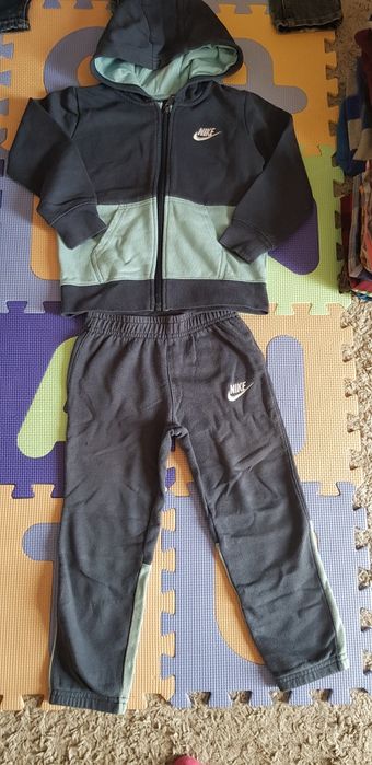 Zestaw  98 / 104 dres nike bluza spodnie jeansy