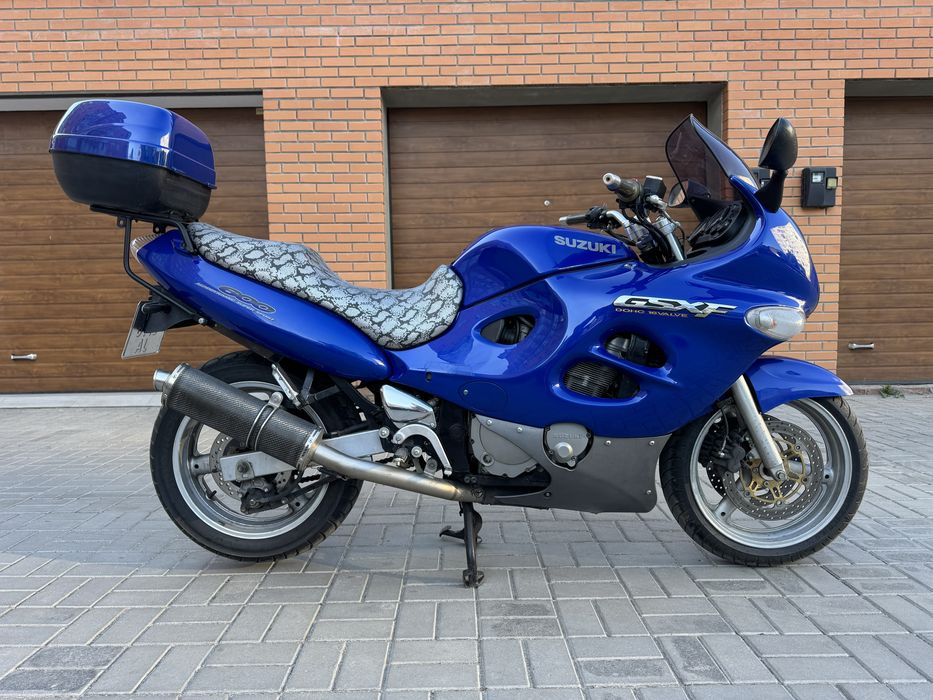 Suzuki GSX600F Katana