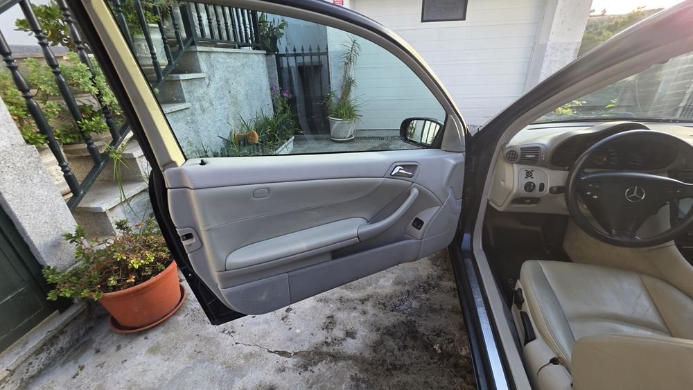 Mercedes Sport Coupe 200 kompressor troca