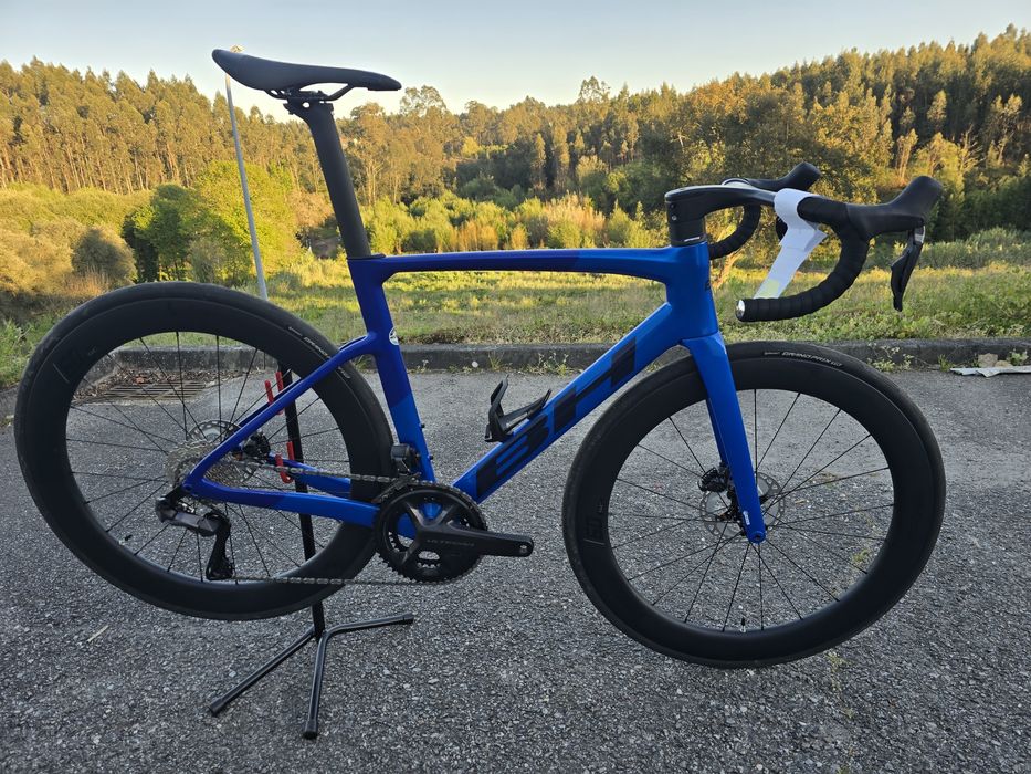 Bh rs1 4.5 com rodas carbono e ultegra di2