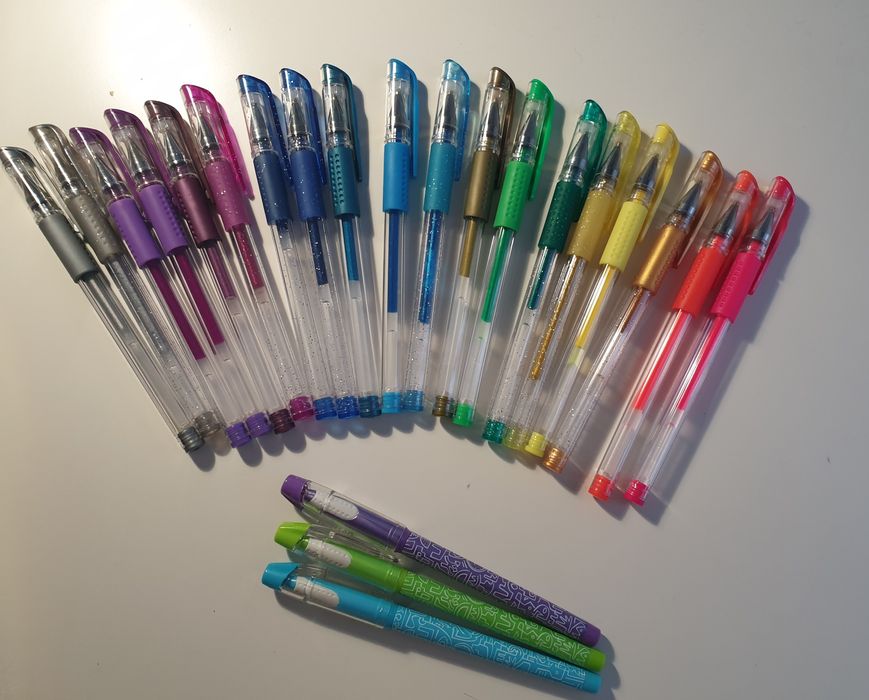 Długopisy żelowe + piornik nici