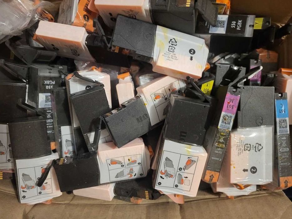 Оригинальні картриджі Canon PGI-550 (пігмент black) + CLI-551 CMYK