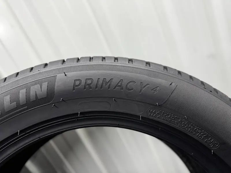 Шини бу 215 55 R17 Michelin Primacy 4