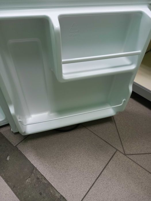 Продам холодильники