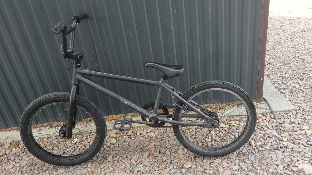 Rower bmx czarny btwin
