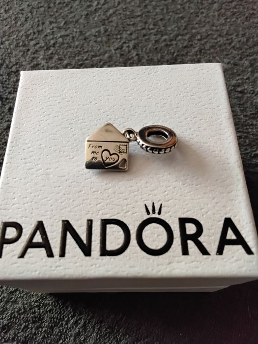 Charms koperta z bratkami