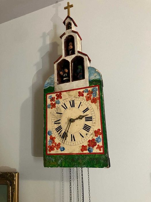 Różne zegary, antyki, sprawne.