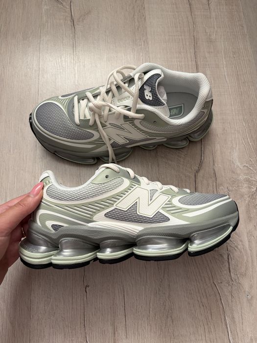 НОВІ Оригінальні кросівки New Balance ABZORB 2000 (Розмір 38.5 / 24 см) — Велика знижка!