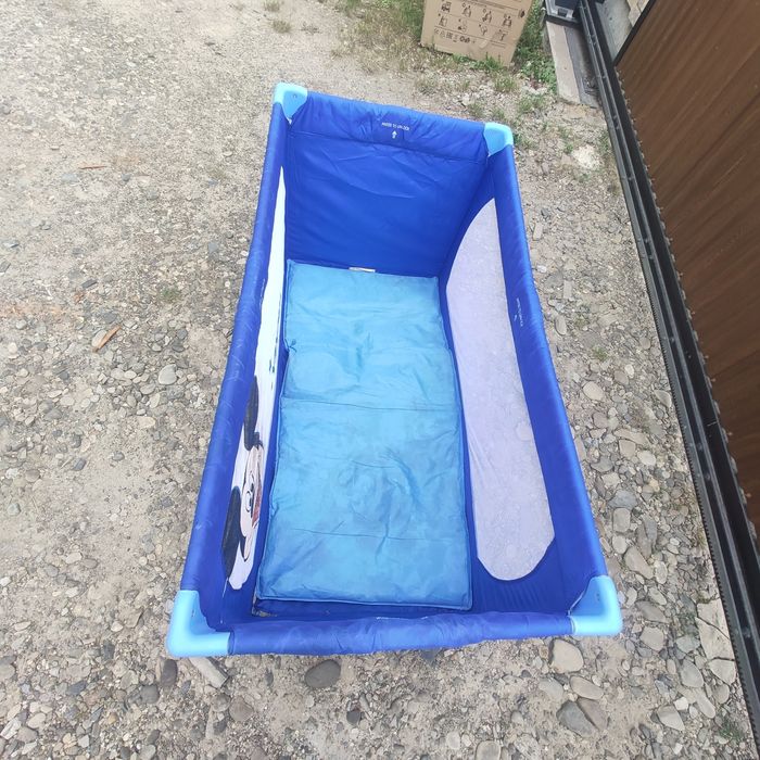 Манеж дитячий б/у