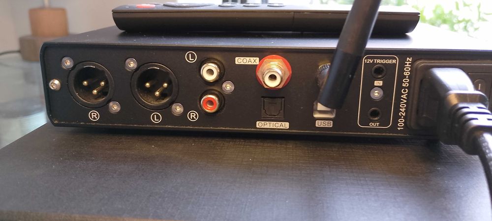 Topping E70V Velvet DAC com comando remoto