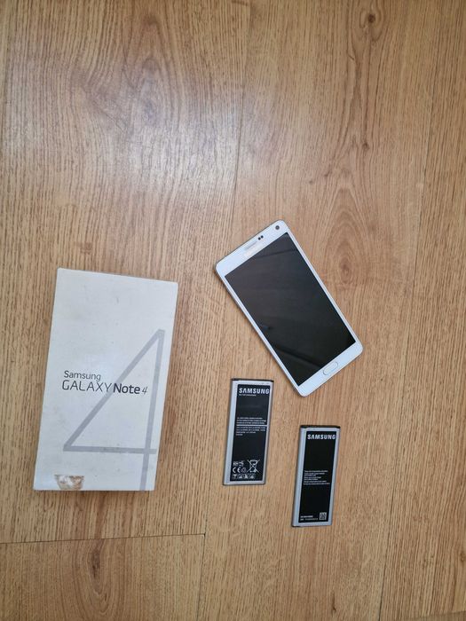Samsung Galaxy Note 4 biały uszkodzony