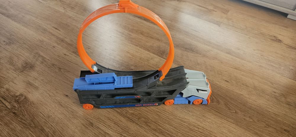 Ciężarów, Tor hot wheels