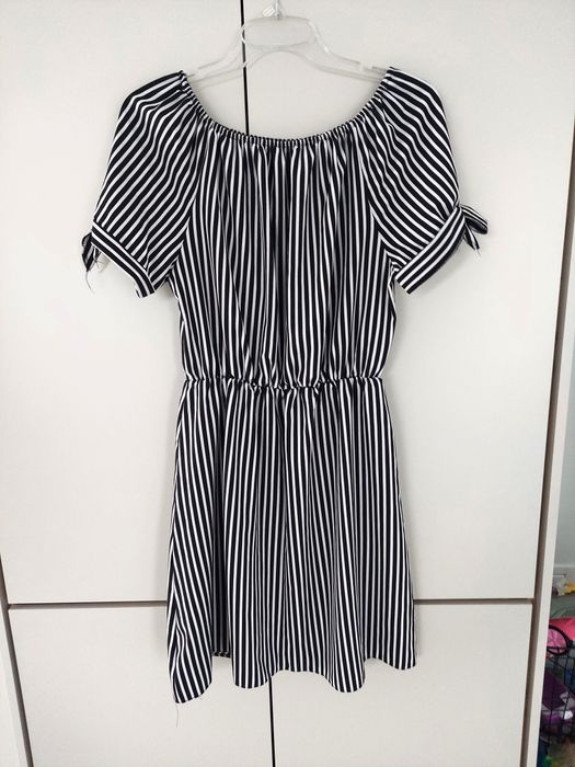 M letnia sukienka w paski