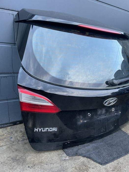 Ляда Кляпа Кришка Багажника  Хундай і30 Hyndai i30 Хюндай I30 2012-15р