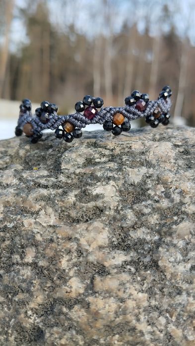 Bransoletka zaplatana z kamieni naturalnych