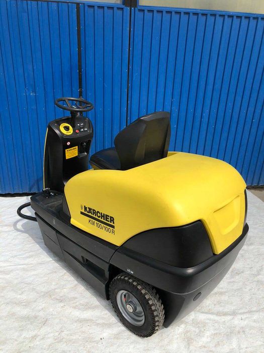Підмітальна подметальная машина Karcher KM 100/100 R