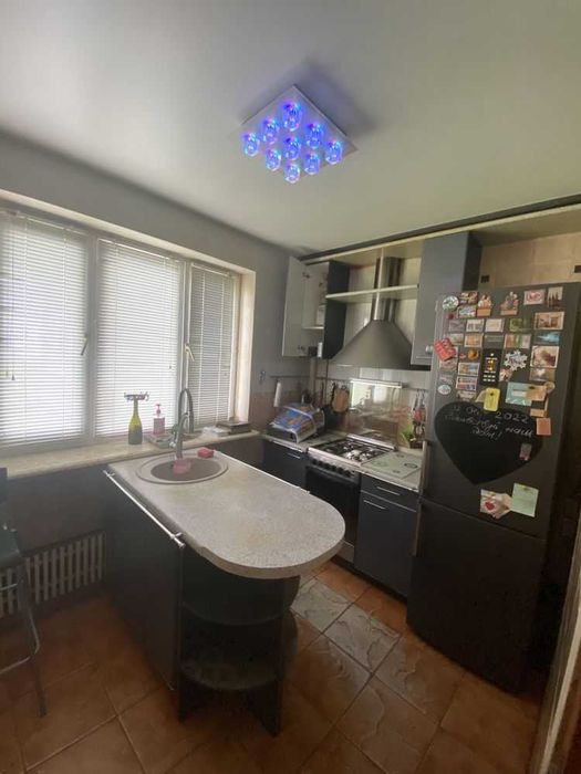 E S3 Продам 3 к квартиру ул. Непокоренных, 56