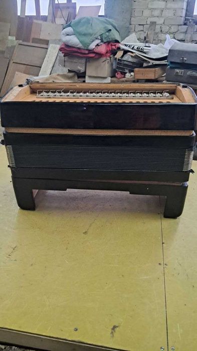 Баяни Старт корпуси