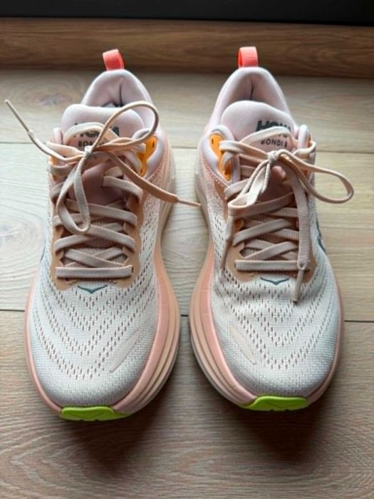 Hoka Bondi 8 (1127952 / CMV)