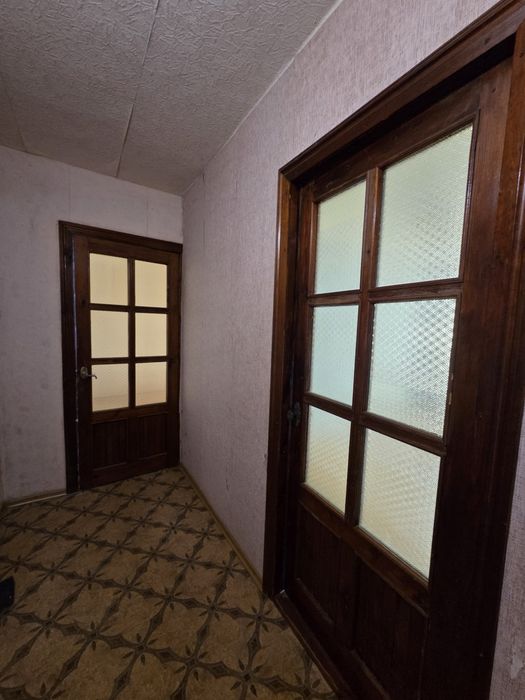 Продам 2к ул. Олега Ольжича 1Б