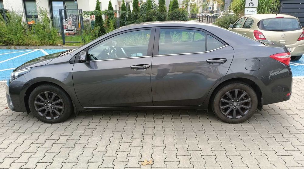 Toyota Corolla Premium + Tech