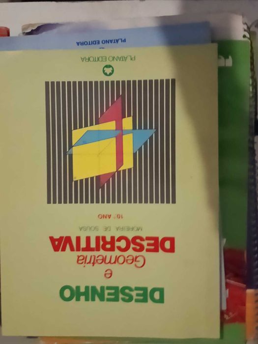 DOU estes manuais escolares (2014-2018)