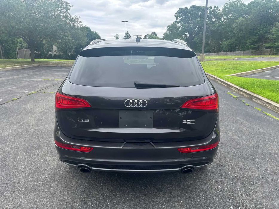 Audi Q5 quattro Premium Plus      2014