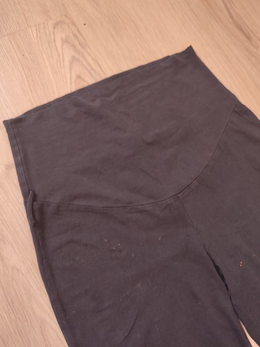Czarne spodenki 3/4 legginsy luźne ciążowe