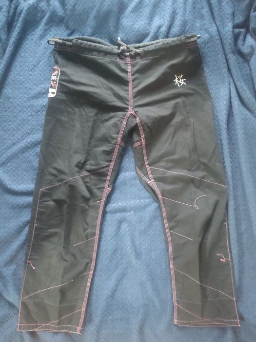 Kimono/GI damskie do BJJ (Czarne z różem)