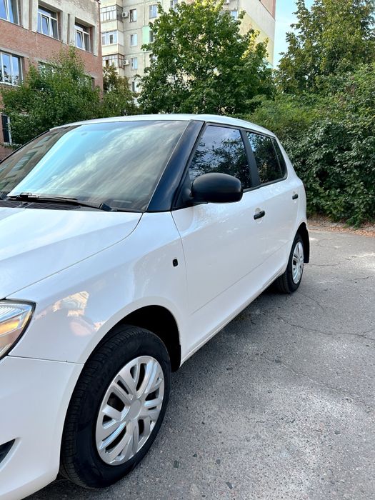Продам Skoda Fabia 1.4 mpi 2011 року